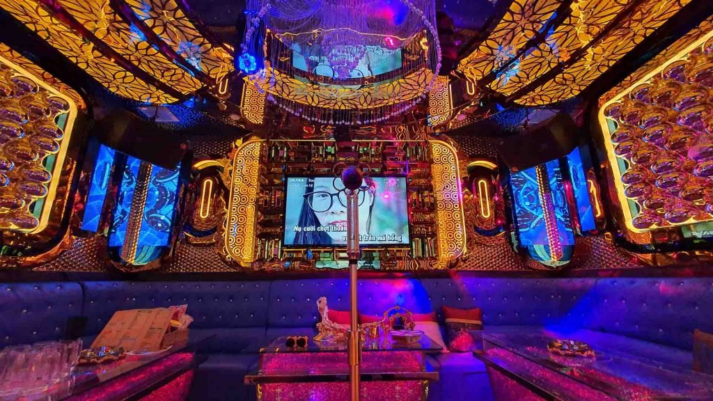 KARAOKE FYOU 4 QUẬN 10 1 cau-hinh-phong-karaoke