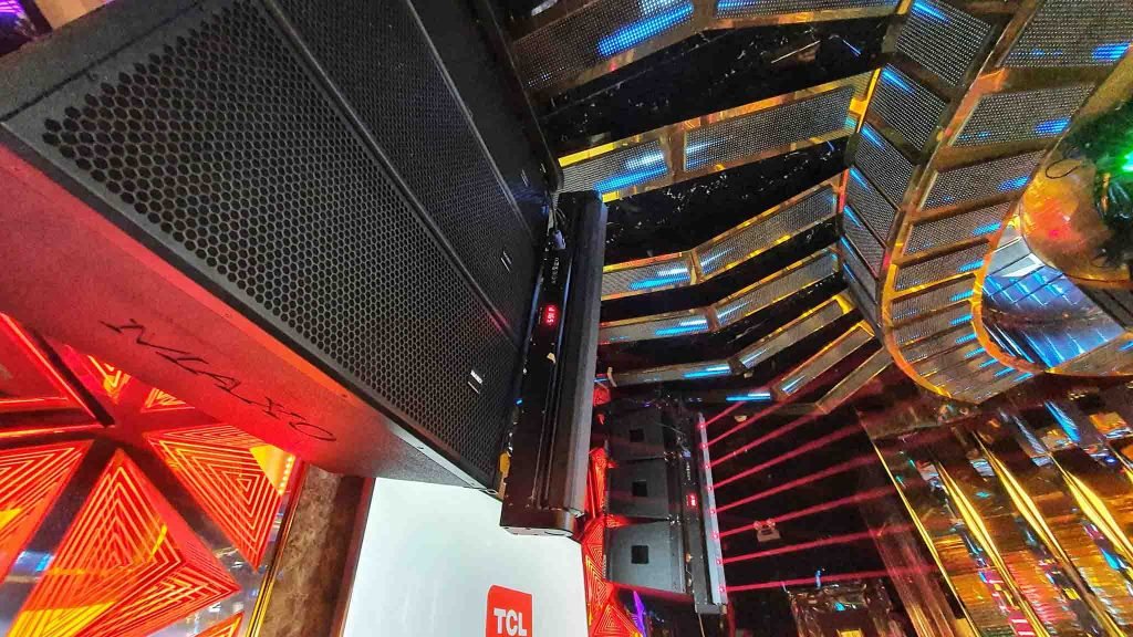 KARAOKE DIAMOND LÁI THIÊU BÌNH DƯƠNG 7 dan-loa-line-array-lap-phong-karaoke